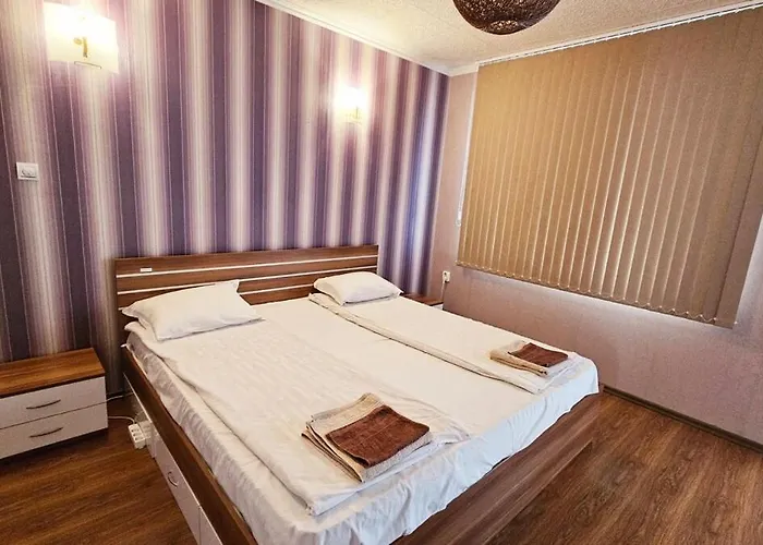 Апартамент House Бургас